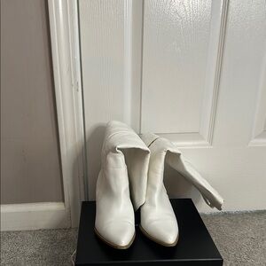 Elegant White Women's  Cow girl boots